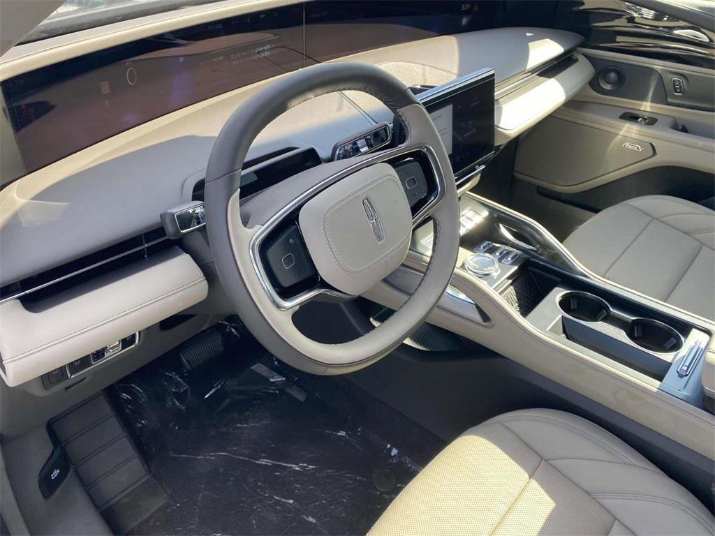 new 2025 Lincoln Nautilus car, priced at $53,645