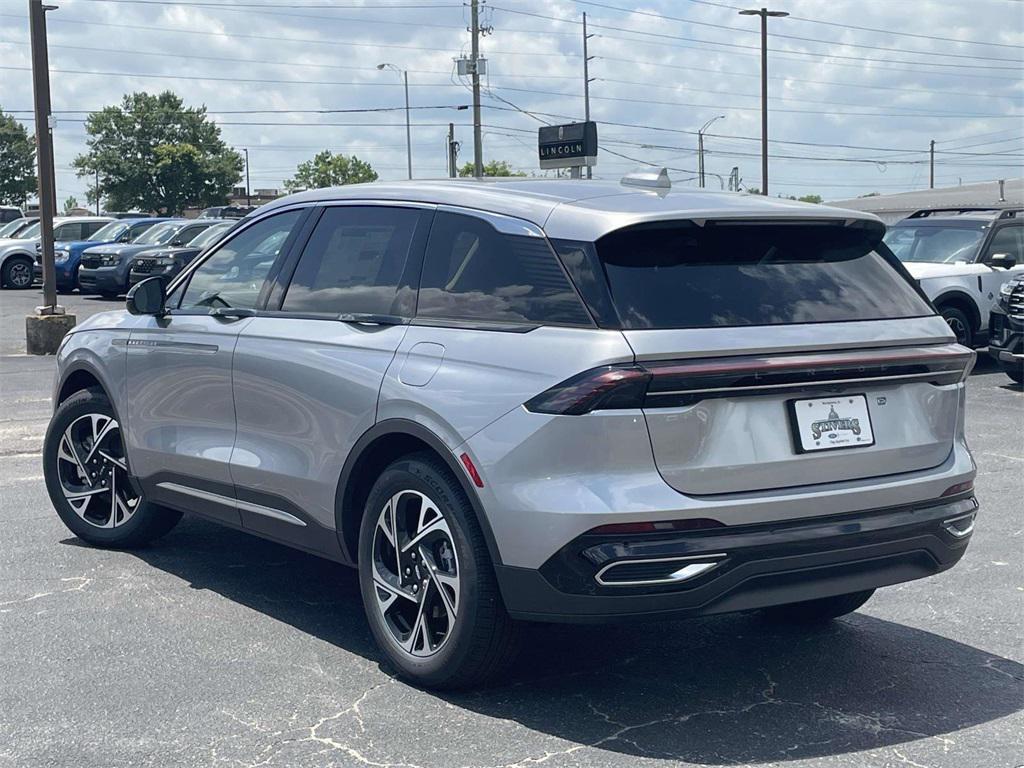 new 2025 Lincoln Nautilus car, priced at $53,645