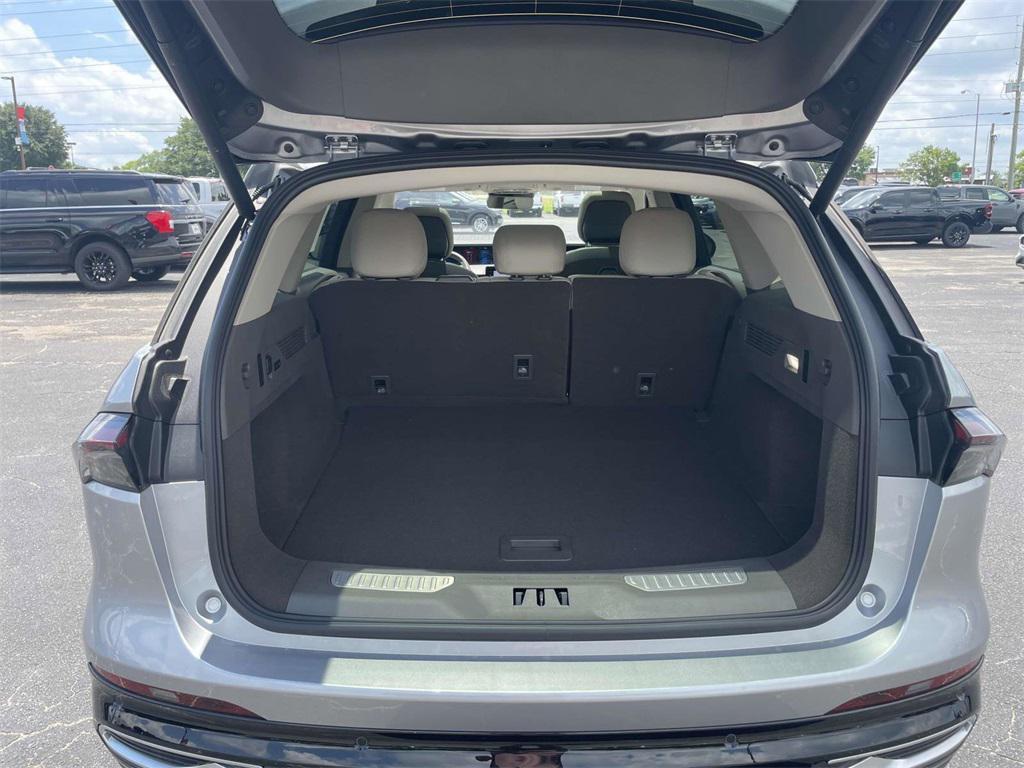 new 2025 Lincoln Nautilus car, priced at $53,645
