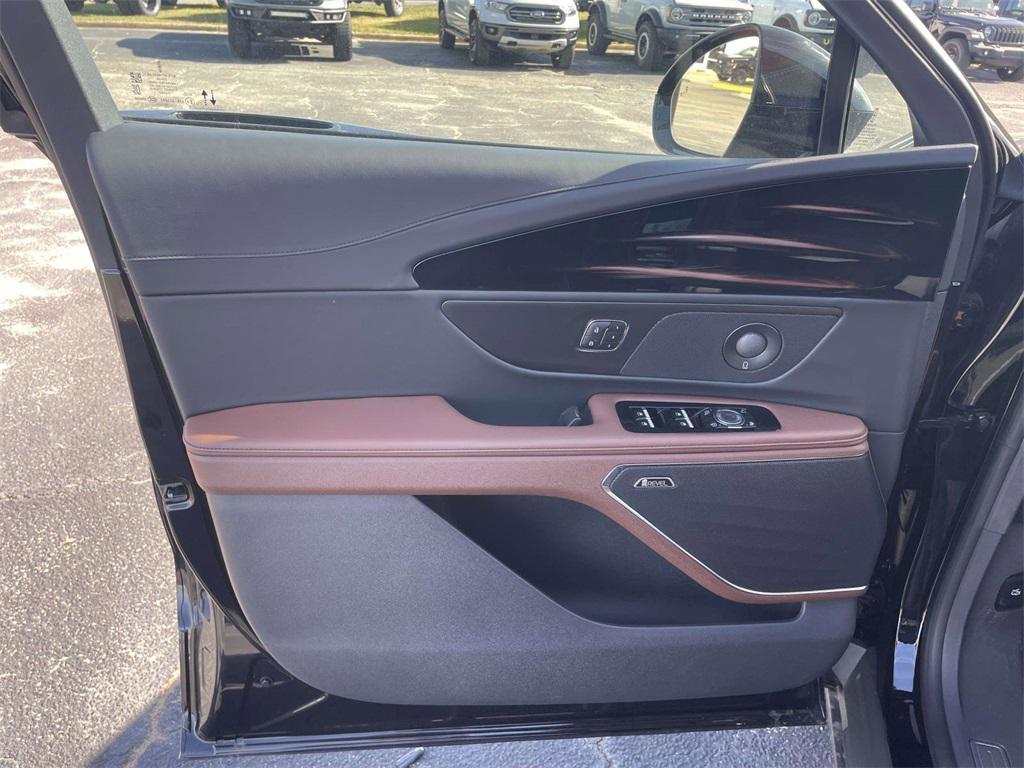 new 2026 Lincoln Nautilus car, priced at $64,304