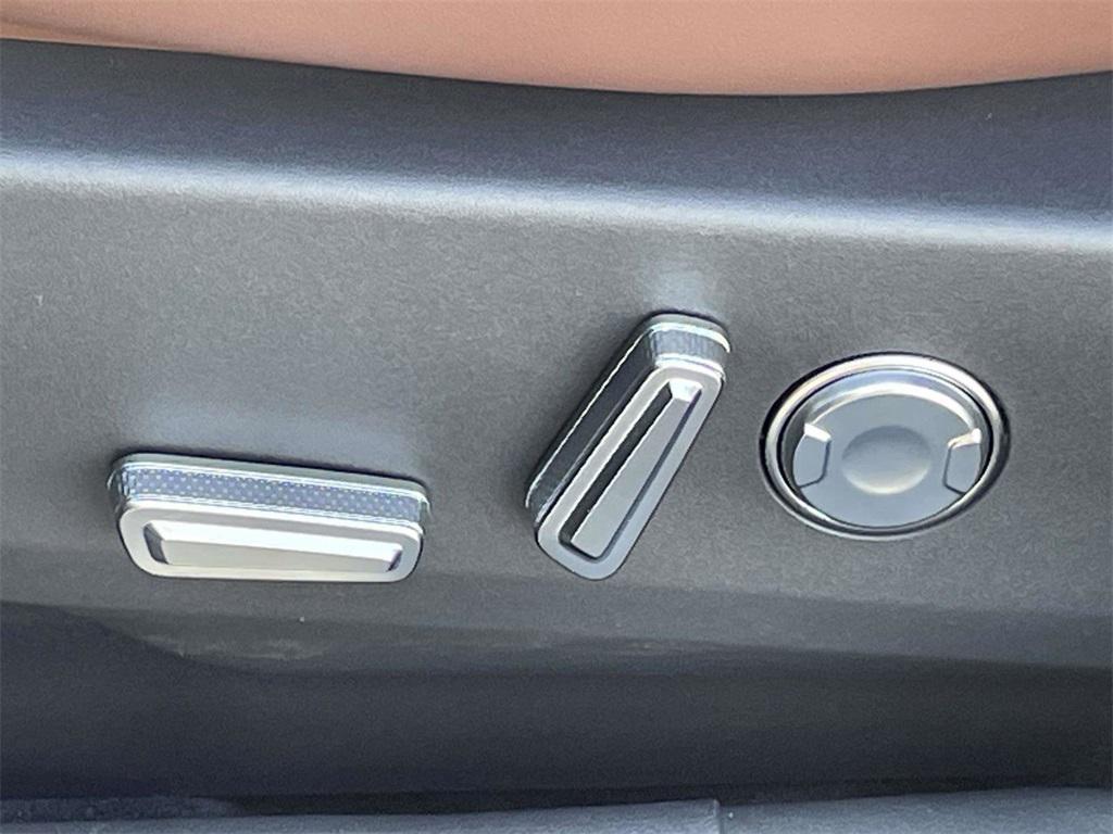 new 2026 Lincoln Nautilus car, priced at $64,304