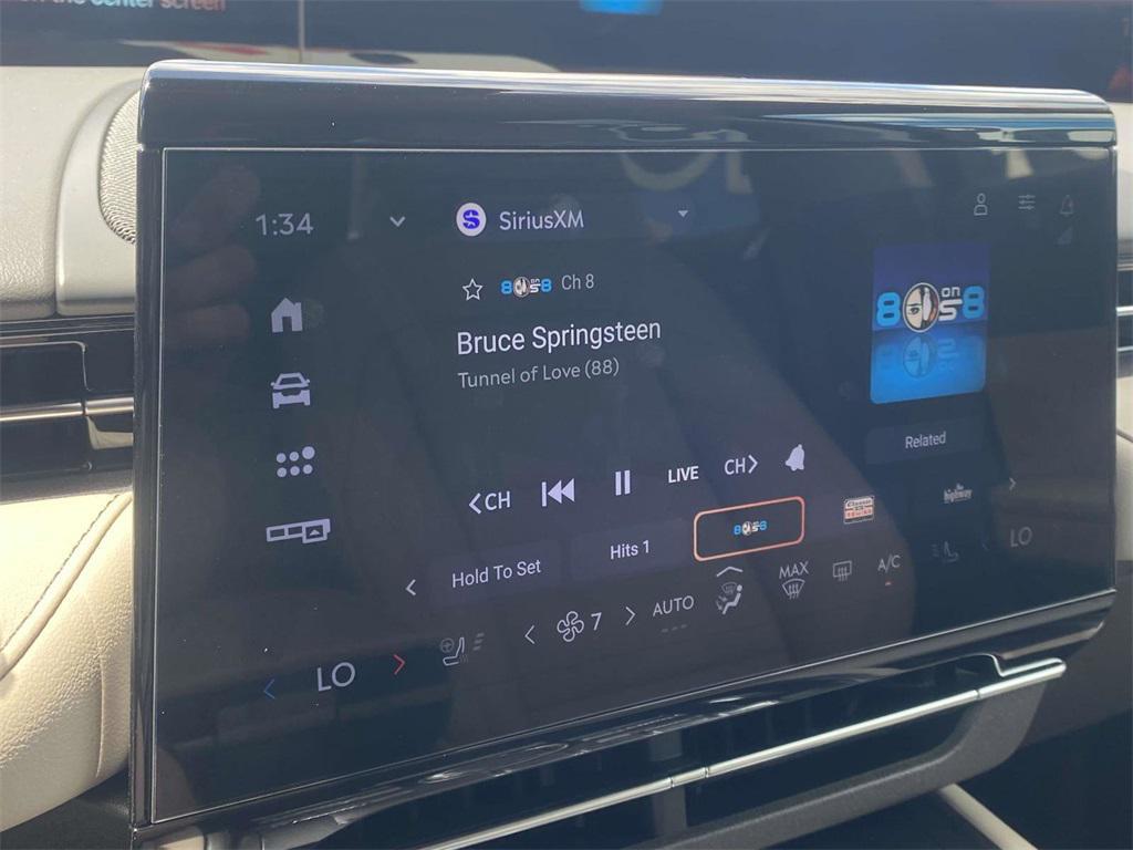 new 2025 Lincoln Nautilus car, priced at $51,619