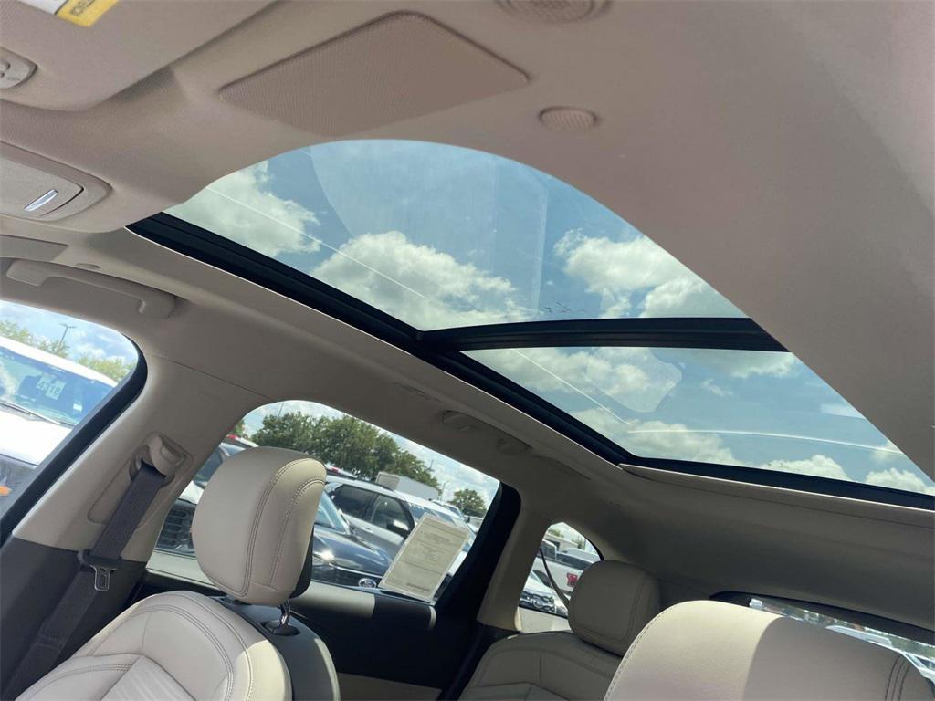 new 2025 Lincoln Nautilus car, priced at $65,051