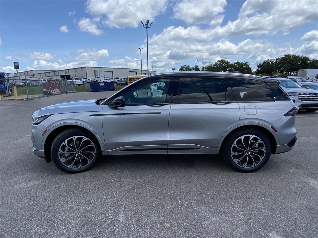new 2025 Lincoln Nautilus car, priced at $65,051
