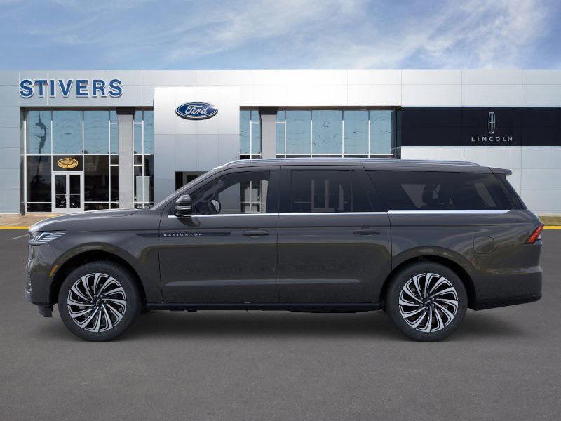 new 2025 Lincoln Navigator car, priced at $124,590