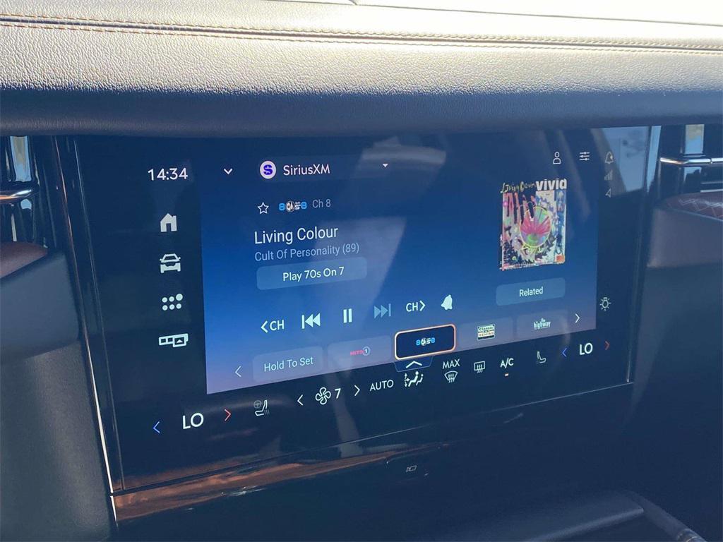 new 2025 Lincoln Navigator car, priced at $122,090