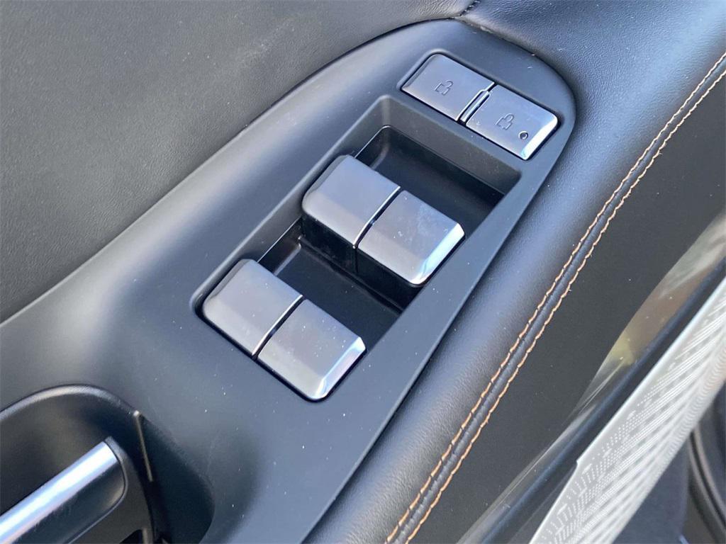 new 2025 Lincoln Navigator car, priced at $122,090