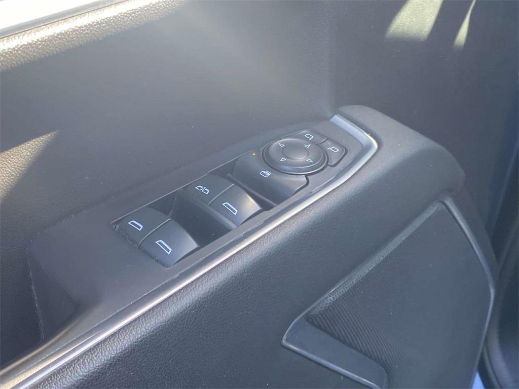 used 2022 Chevrolet Silverado 1500 car, priced at $28,804