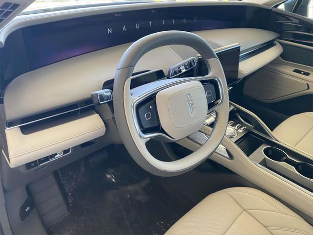 new 2025 Lincoln Nautilus car, priced at $51,404