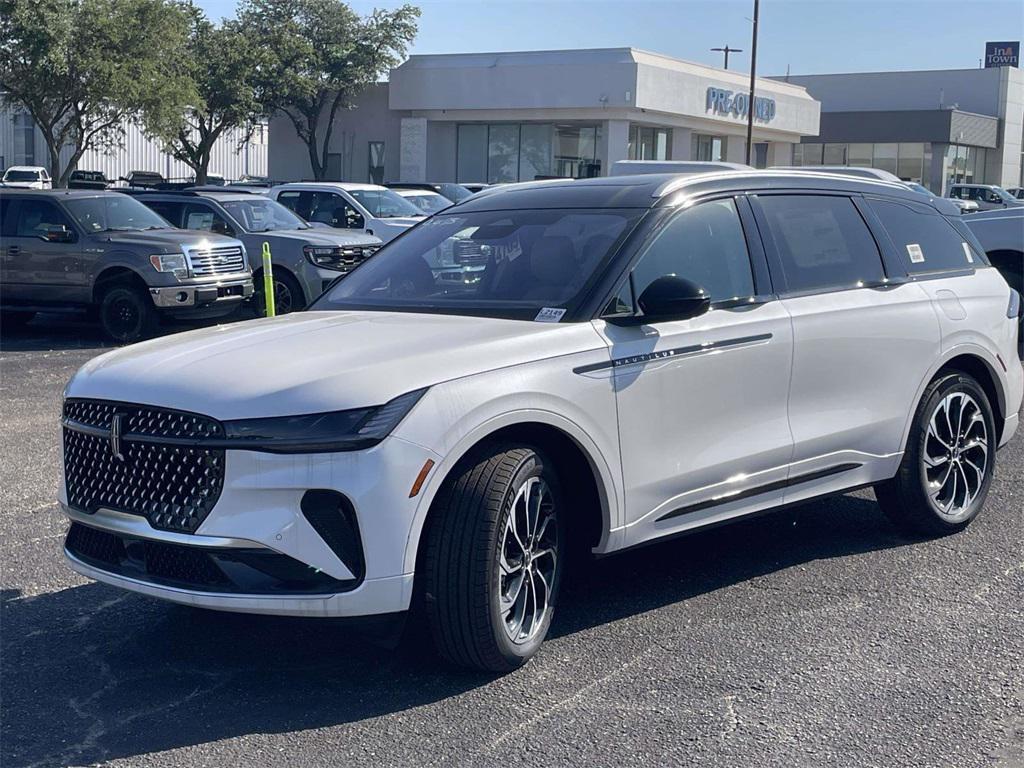 new 2025 Lincoln Nautilus car, priced at $59,030