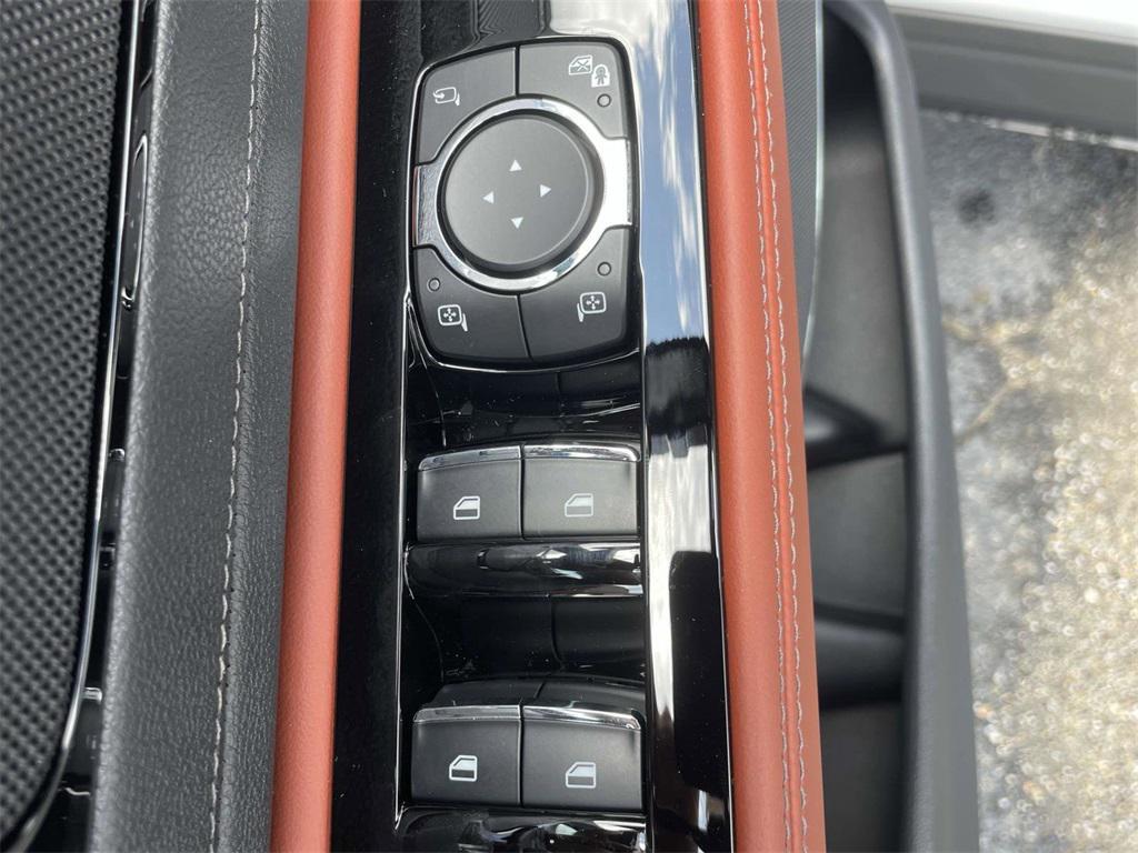 new 2025 Lincoln Aviator car, priced at $61,297