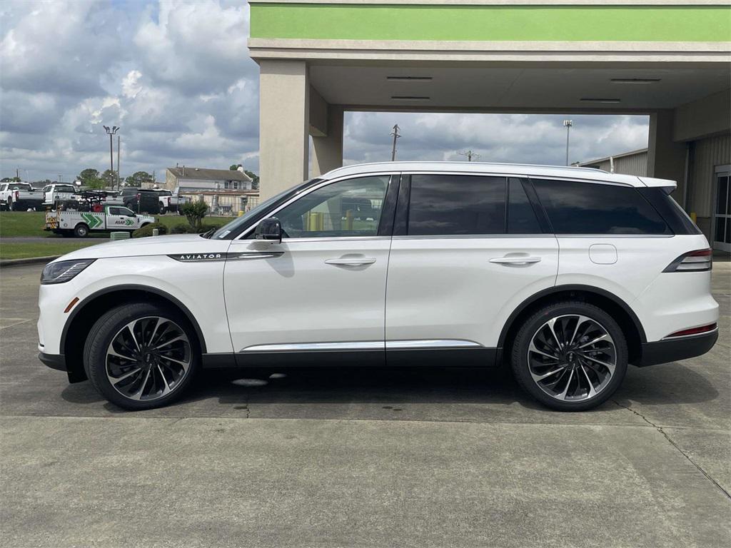 new 2025 Lincoln Aviator car, priced at $61,297