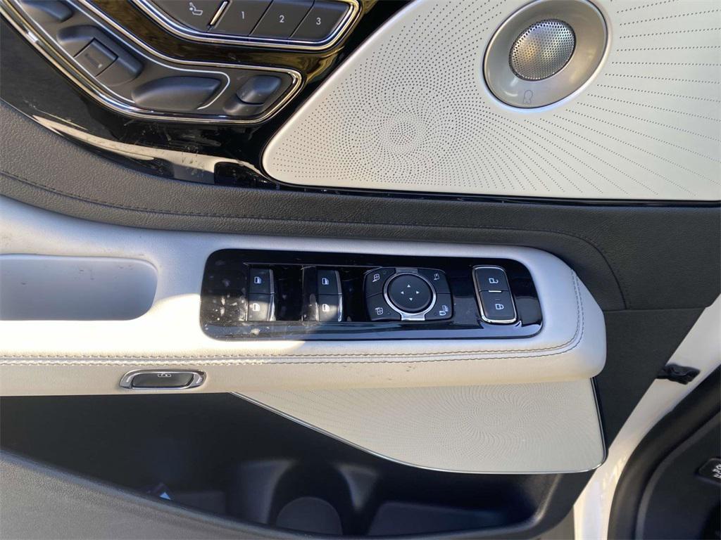 new 2025 Lincoln Aviator car, priced at $65,129