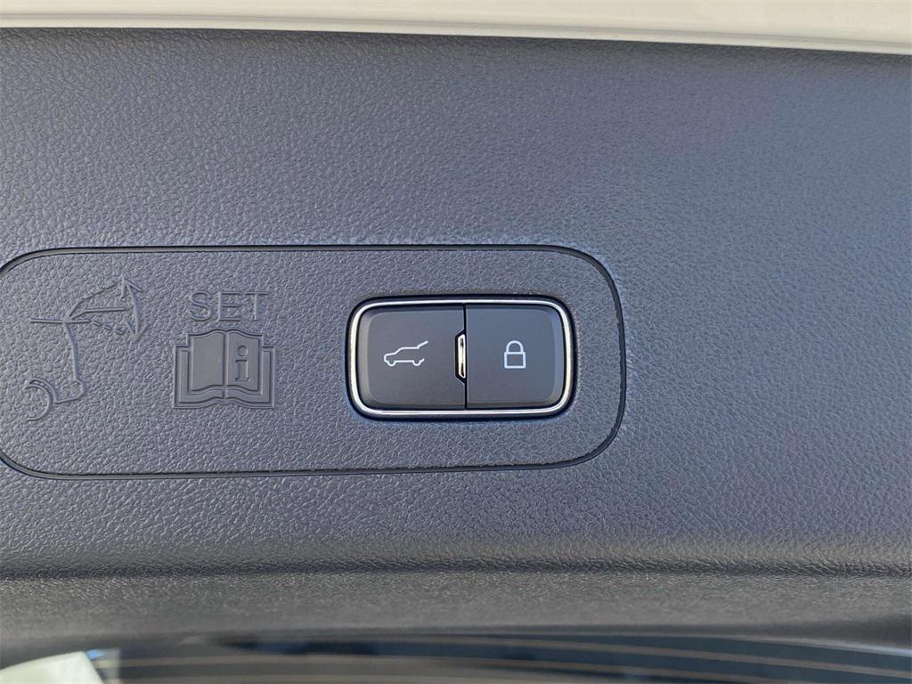 new 2025 Lincoln Aviator car, priced at $65,129