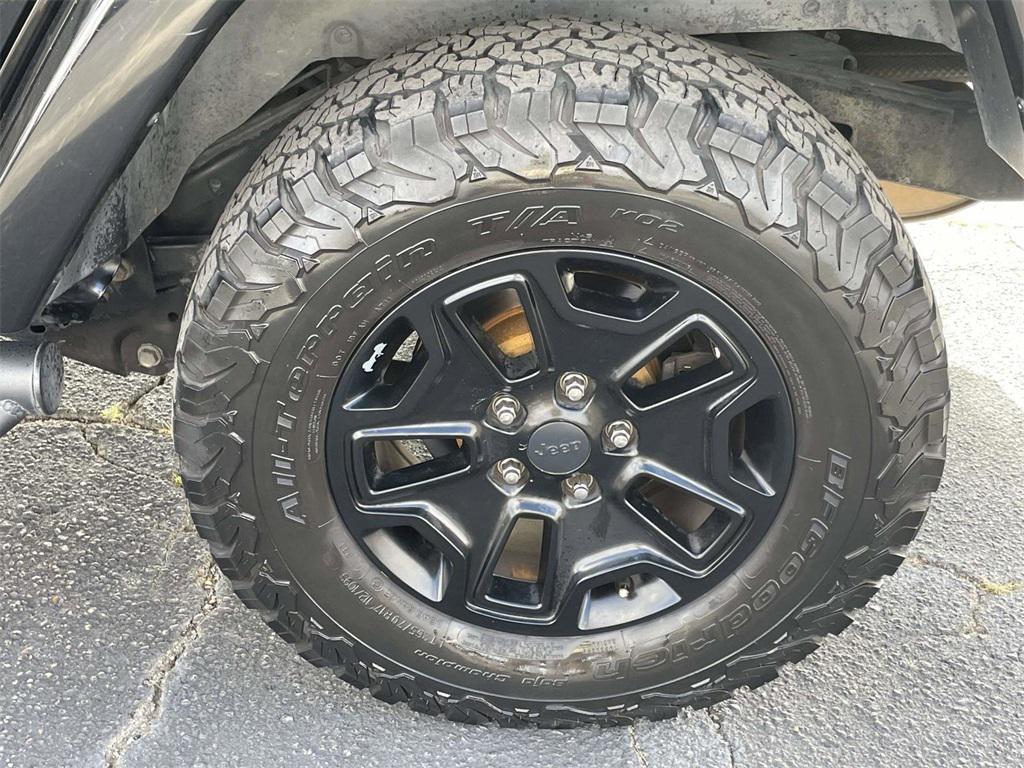 used 2015 Jeep Wrangler Unlimited car, priced at $15,735