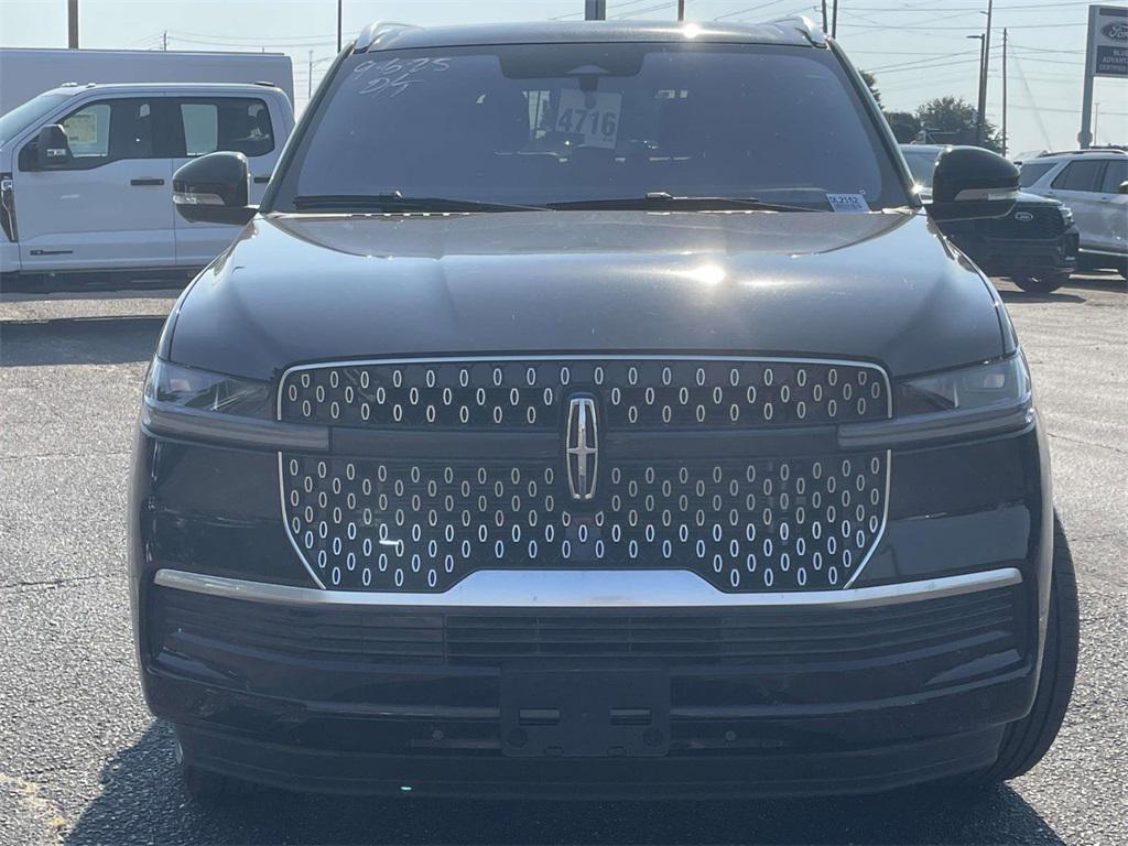 new 2025 Lincoln Navigator car, priced at $100,230