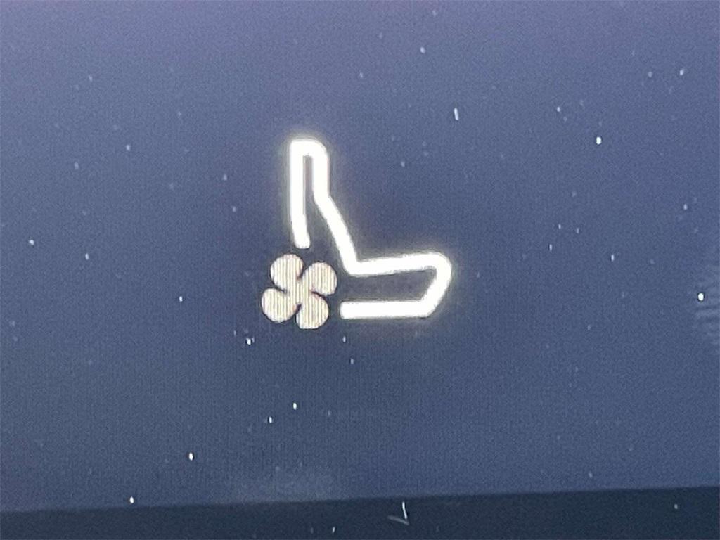 new 2025 Lincoln Navigator car, priced at $100,230