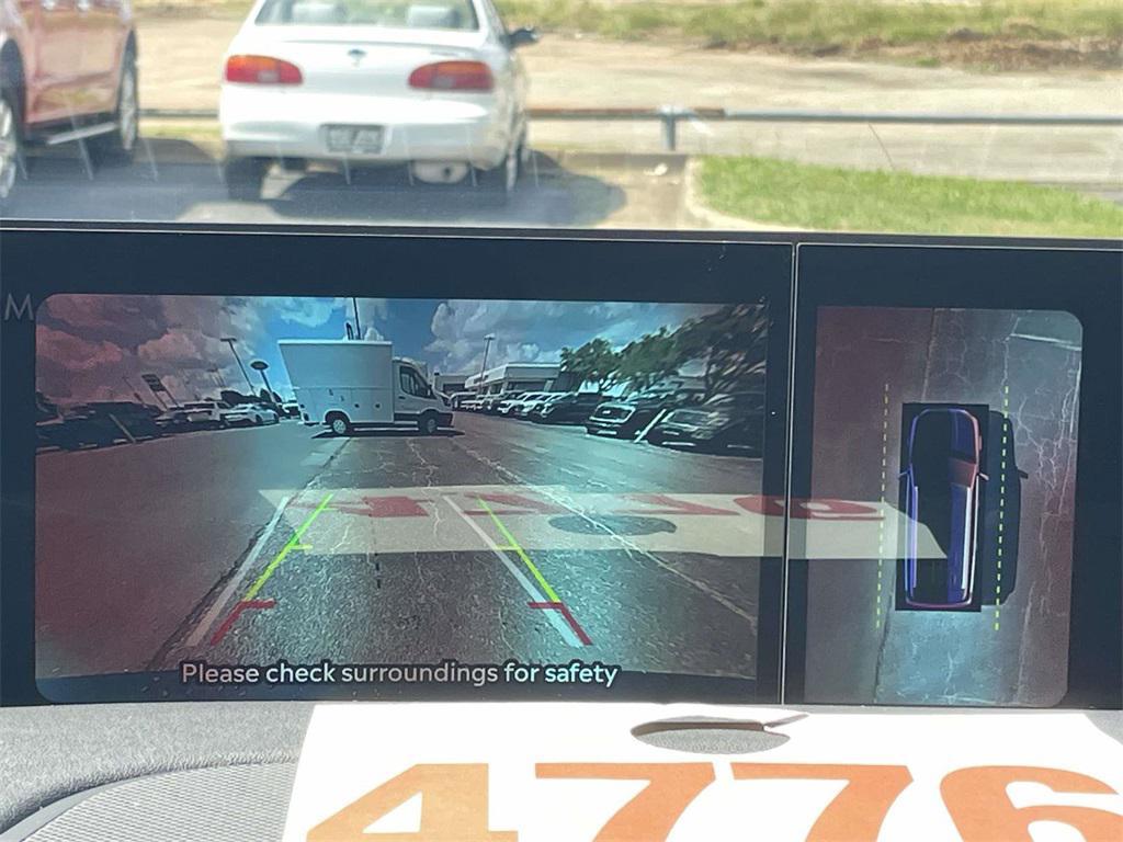 new 2025 Lincoln Navigator car, priced at $104,080