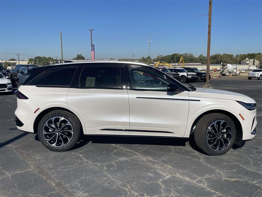 new 2025 Lincoln Nautilus car, priced at $59,211