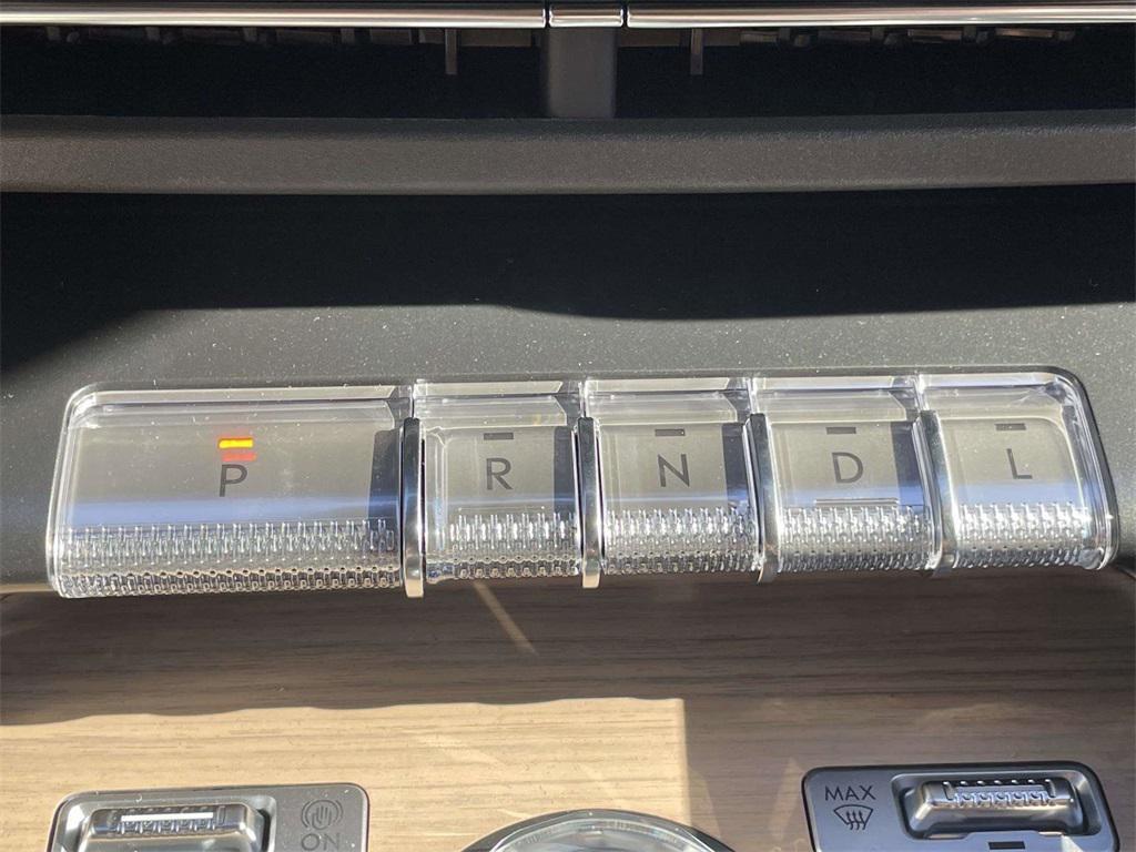 new 2025 Lincoln Nautilus car, priced at $59,211