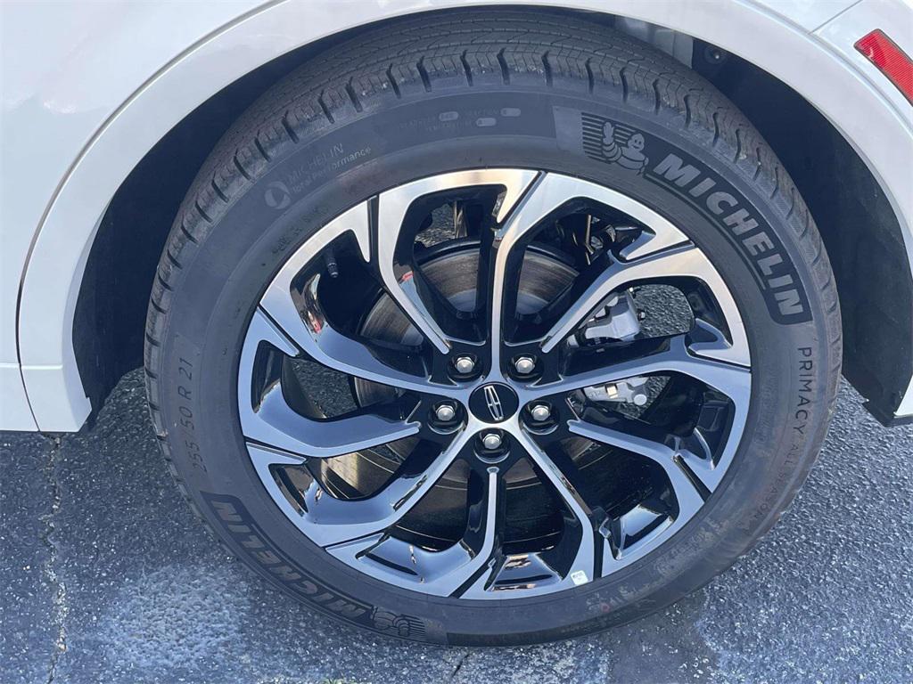 new 2025 Lincoln Nautilus car, priced at $59,211