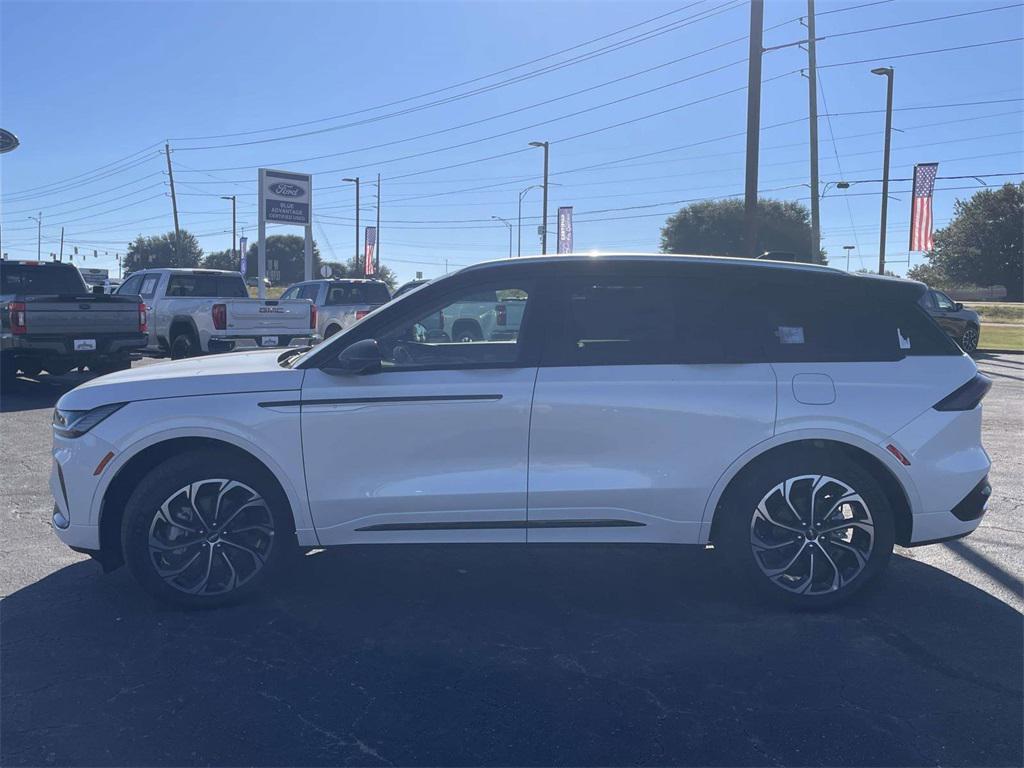 new 2025 Lincoln Nautilus car, priced at $59,211