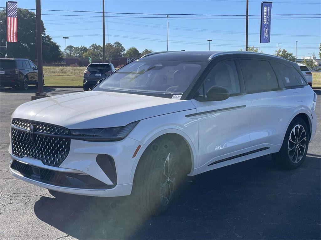 new 2025 Lincoln Nautilus car, priced at $59,211