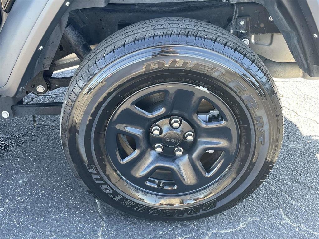 used 2023 Jeep Gladiator car, priced at $28,993