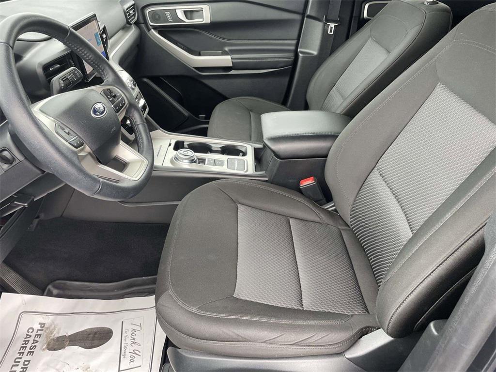 used 2024 Ford Explorer car, priced at $28,999