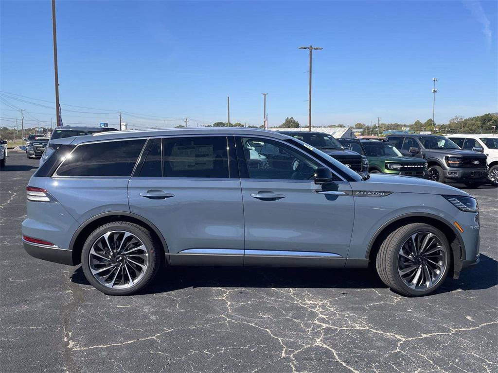 new 2025 Lincoln Aviator car, priced at $65,006