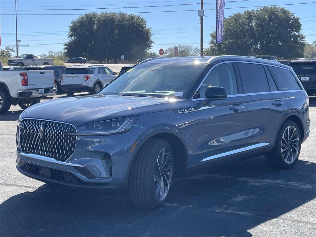 new 2025 Lincoln Aviator car, priced at $65,006