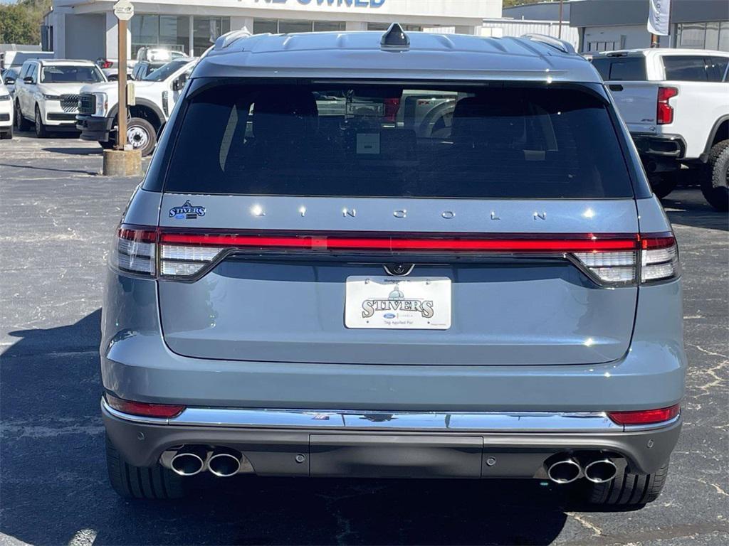 new 2025 Lincoln Aviator car, priced at $65,006