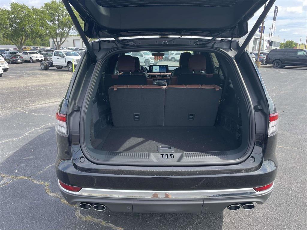 new 2025 Lincoln Aviator car, priced at $57,134