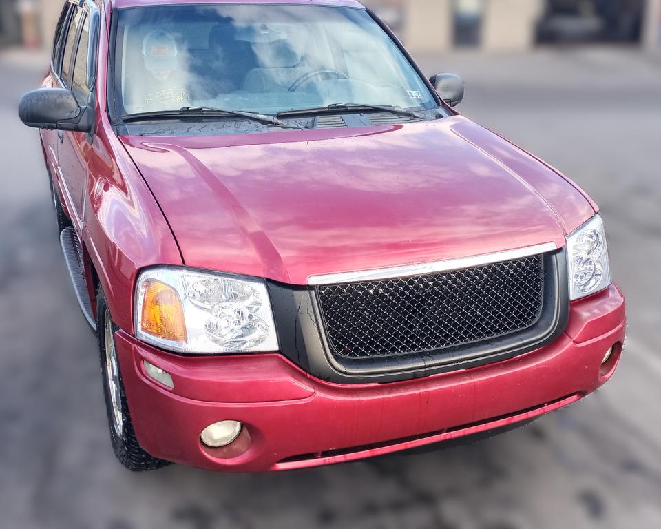 used 2004 GMC Envoy car, priced at $4,295