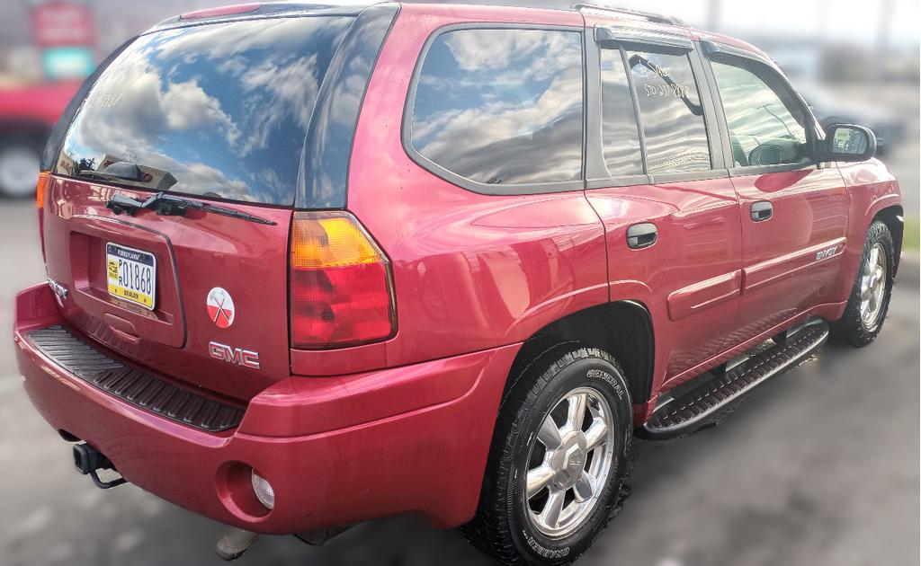 used 2004 GMC Envoy car, priced at $4,295