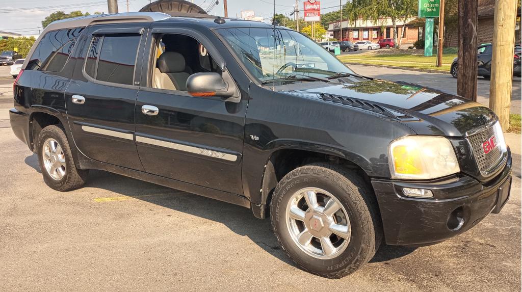 used 2004 GMC Envoy XUV car, priced at $5,195