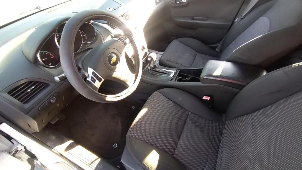 used 2010 Chevrolet Malibu car, priced at $3,495