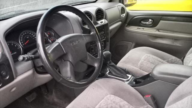 used 2004 GMC Envoy car, priced at $4,195