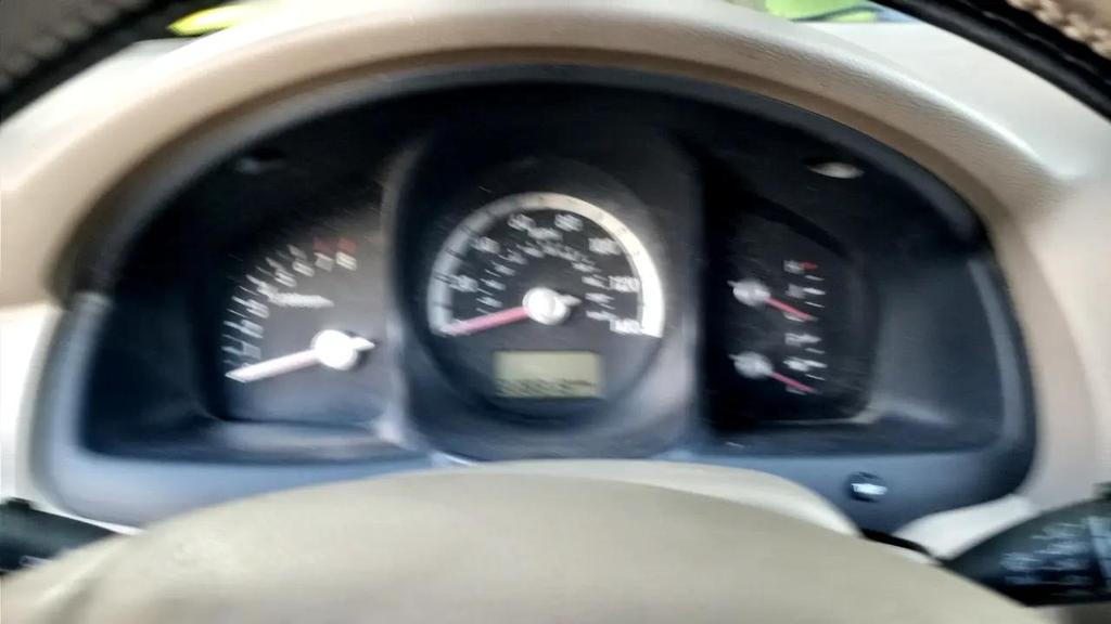 used 2005 Kia Sportage car, priced at $2,995
