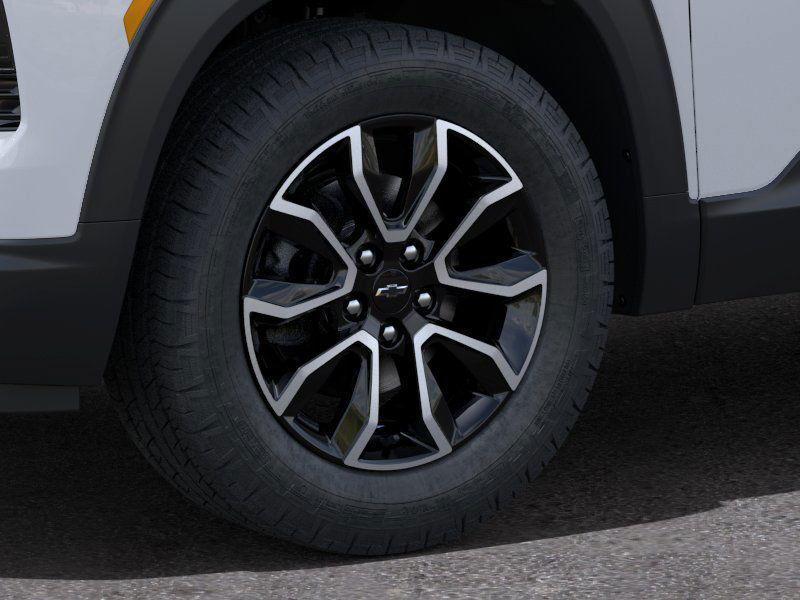 new 2025 Chevrolet TrailBlazer car, priced at $27,535