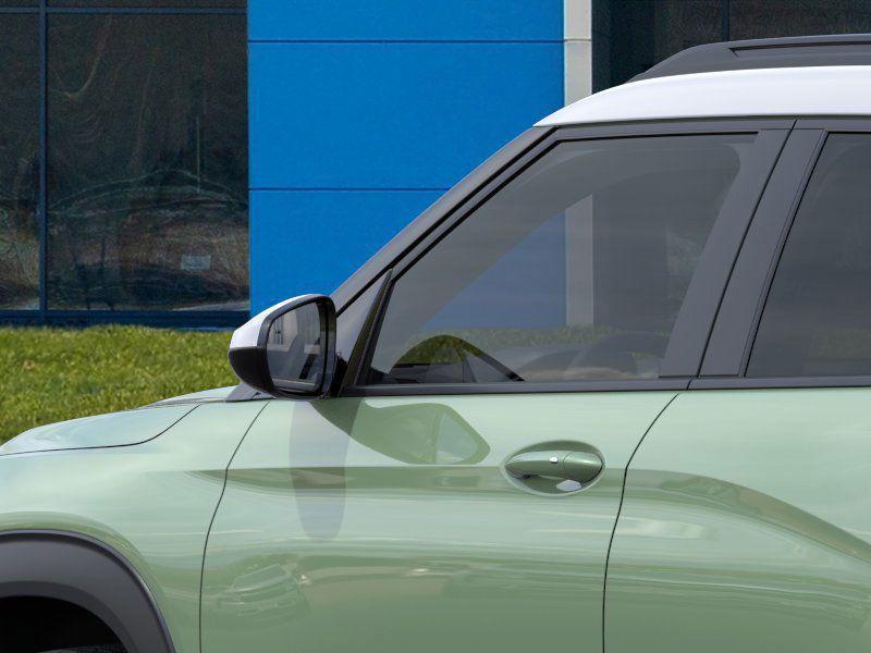 new 2025 Chevrolet TrailBlazer car, priced at $30,680