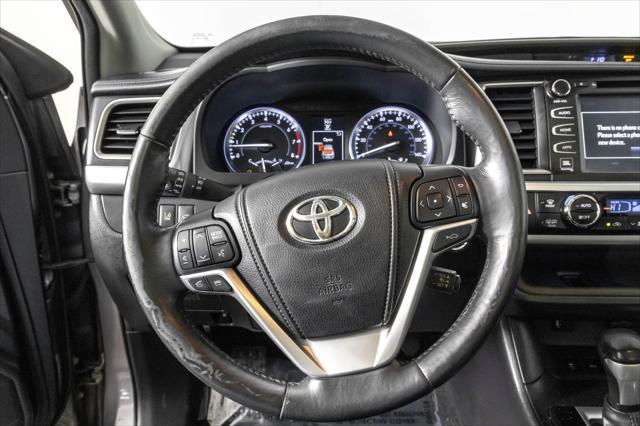 used 2015 Toyota Highlander car, priced at $18,991