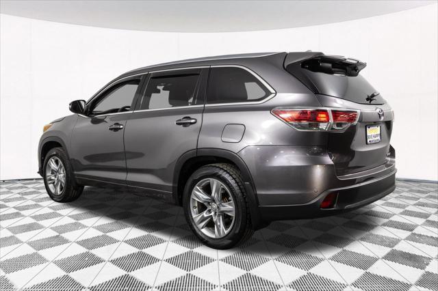 used 2015 Toyota Highlander car, priced at $18,991