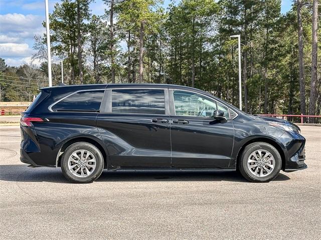 used 2022 Toyota Sienna car, priced at $31,500