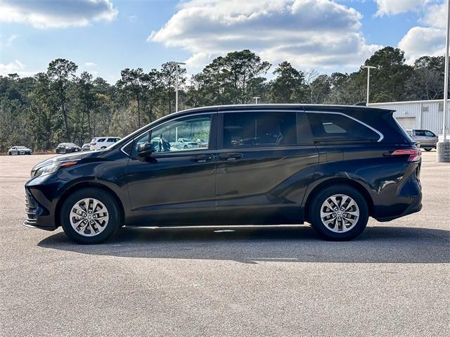 used 2022 Toyota Sienna car, priced at $31,500