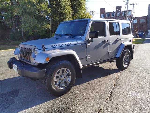 used 2015 Jeep Wrangler Unlimited car, priced at $26,995