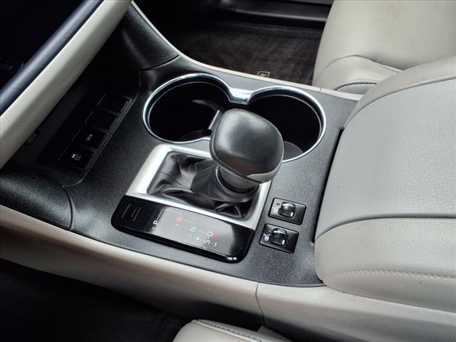 used 2017 Toyota Highlander car, priced at $26,995
