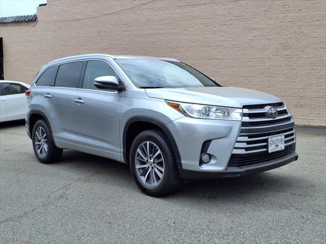 used 2017 Toyota Highlander car, priced at $26,995