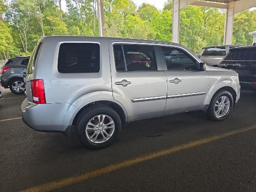 used 2015 Honda Pilot car, priced at $14,577