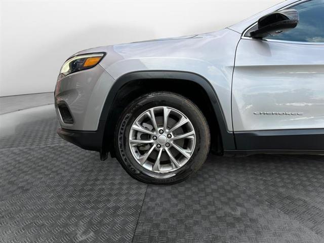 used 2022 Jeep Cherokee car, priced at $20,499